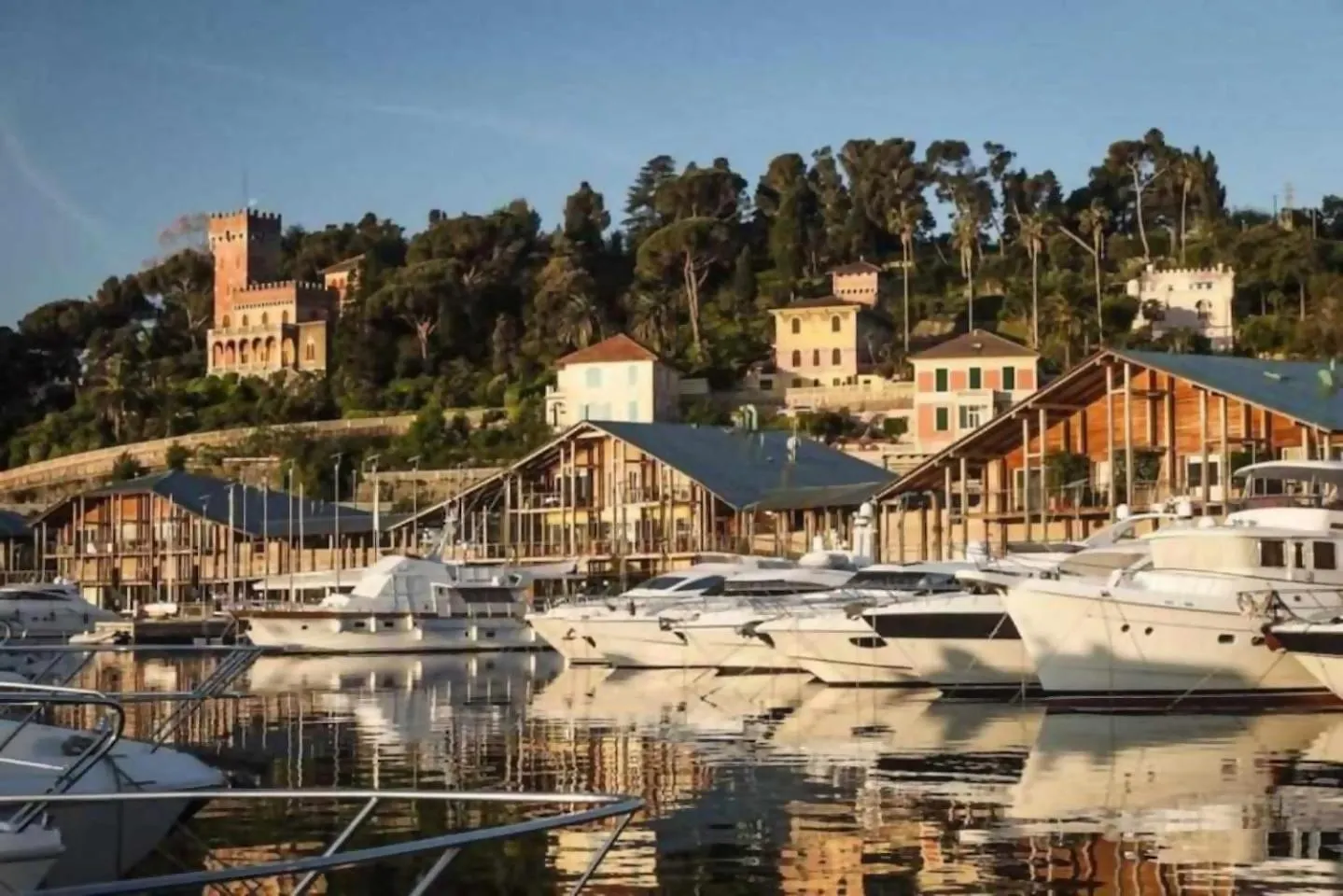 Bilovarazze With Terrace Varazze